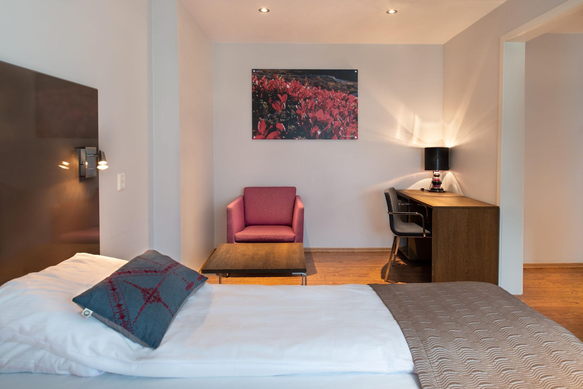 Quality Hotel Сондал Екстериор снимка